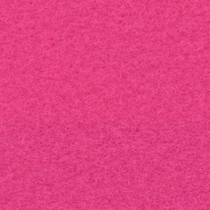 Fushia Nadelfilz, Teppichboden für den Messebau.